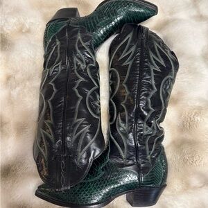 Vintage Tony Lama for Thieves Market Black Leather Boots Sz 5.5 M